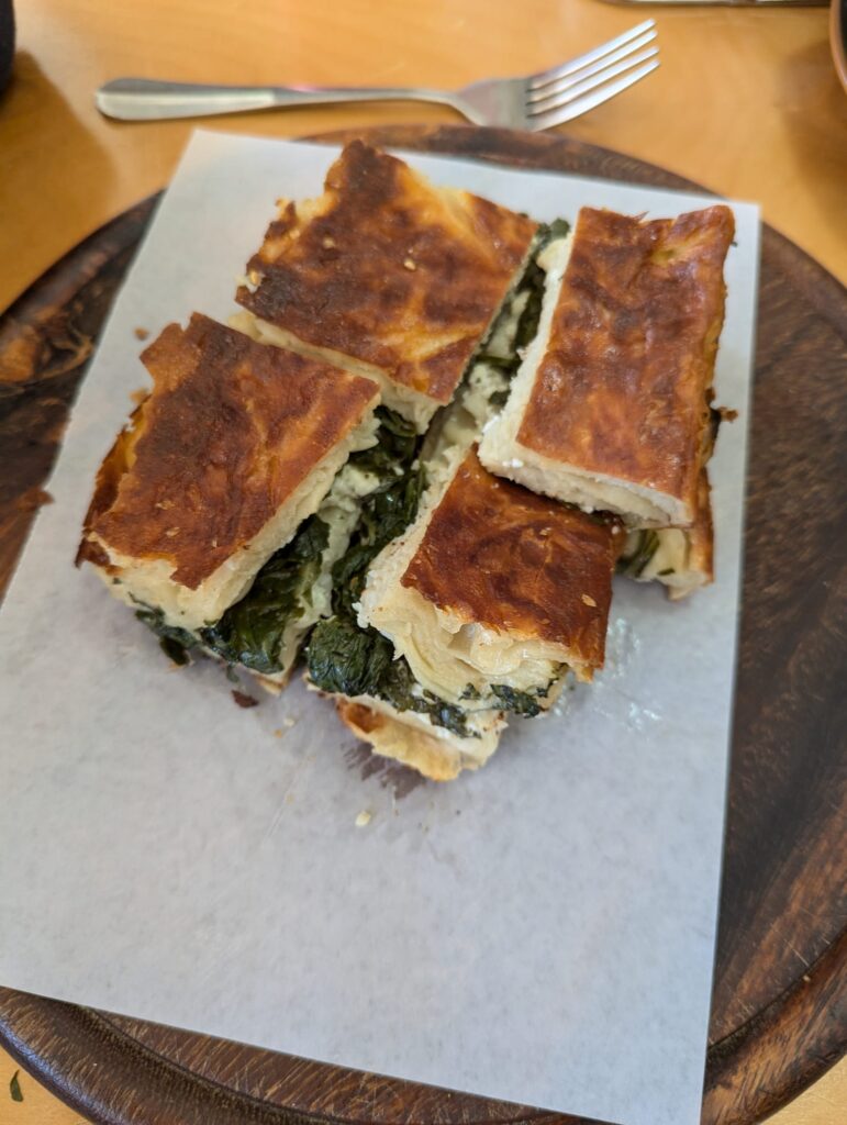 Burek de capas con espinacas y queso