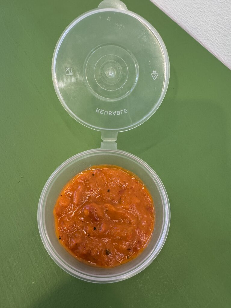 Ajvar, crema balcánica de pimientos asados y berenjena